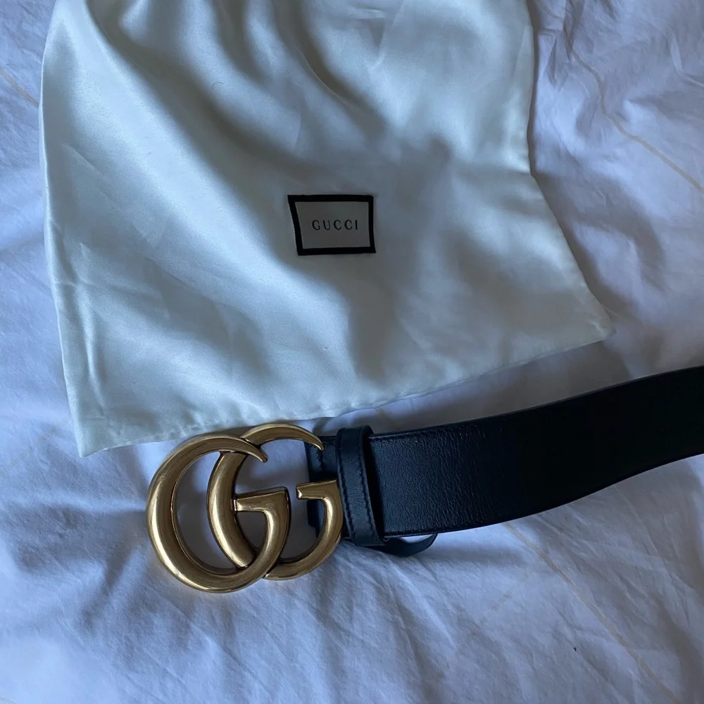 Authentic GUCCI Wide leather belt with Double G